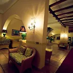 Baia Taormina & فندق