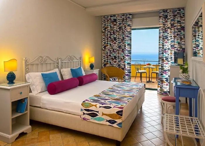 Hotel Baia Taormina & Forza dʼAgro