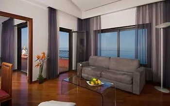 Baia Taormina & Forza dʼAgro