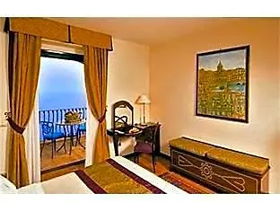 Baia Taormina & 4*