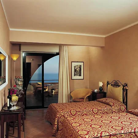 Hotel Baia Taormina & Forza dʼAgro