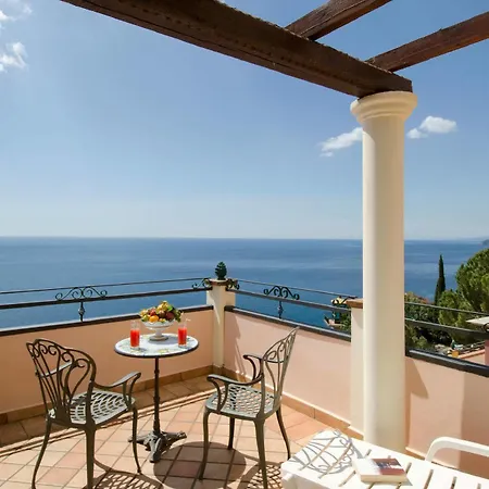 Baia Taormina &