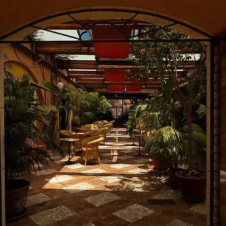 Baia Taormina & Forza dʼAgro