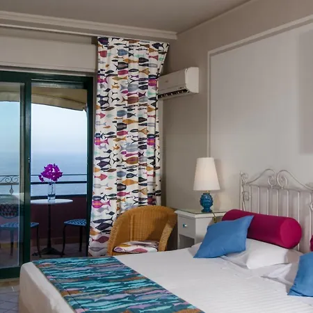 Baia Taormina & 4* Форца-д'Агро