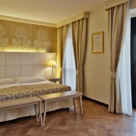 Hotel Baia Taormina &